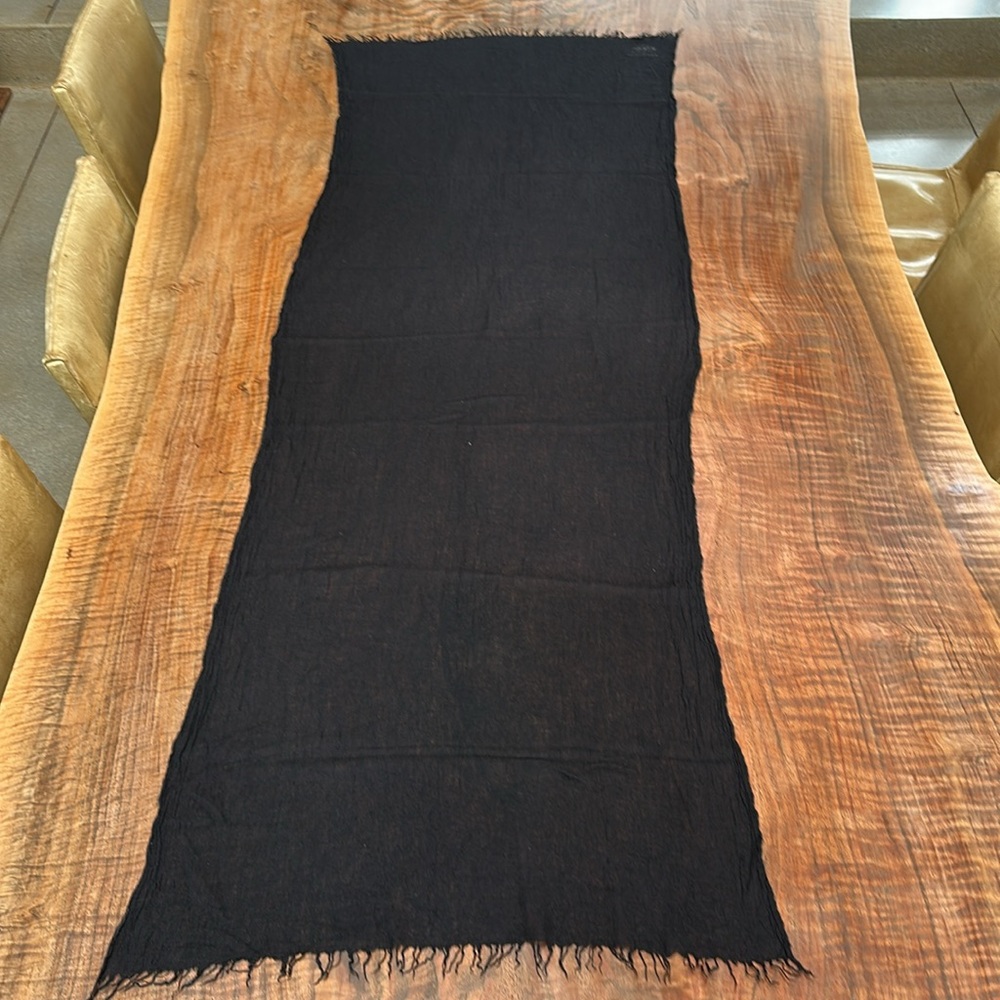 Isabel Marant Étoile Black Fringed Scarf - Picture 2 of 8